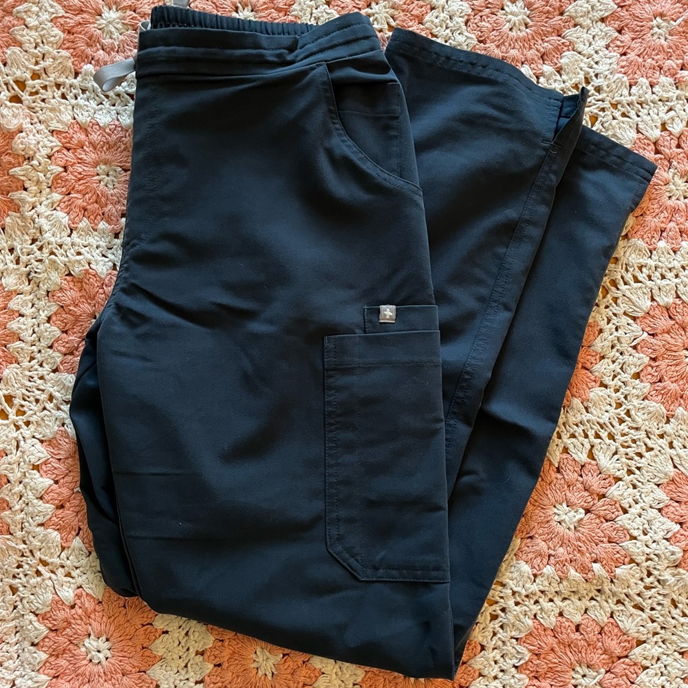 FIGS Women’s Yola Skinny Scrub Pants- Dark Harbor/M